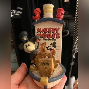 Best of Mickey figurine, "Steamboat Willie, 1928"